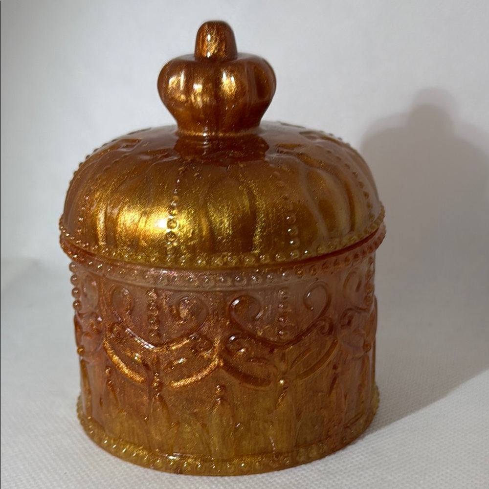Unique Resin Gold Decorative Jar with Lid